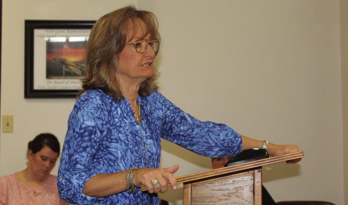Van Zandt County Criminal District Attorney Tonda Curry discussed three options that the VZC Commissioners’ Court would have to consider regarding the potential purchase of the Paul Michael building. Photo by David Barber