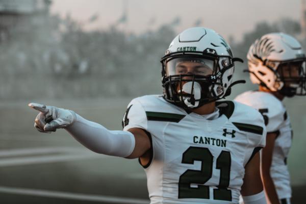 Caddo Mills Foxes roll over Eagles, 31-13