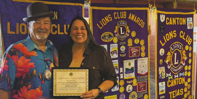 Crossley speaks at Lions Club meeting