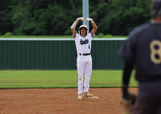 Sophomore Reed Vannorsdel and the Canton Eagles will kick off their 2023 playoff bid on Thursday when they face off against Sunnyvale. Photo by Lianna Reid