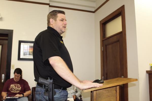 Van Zandt County Fire Marshal Kevin Palmer recommended a 30-day burn ban in VZC during an emergency session of the VZC Commissioners Court Jan. 9. The commissioners’ court voted unanimously in favor of the burn ban which became effective immediately. While the commissioners’ court has the authority to issue a burn ban, only the VZC fire marshal’s office can rescind it. Photo by David Barber