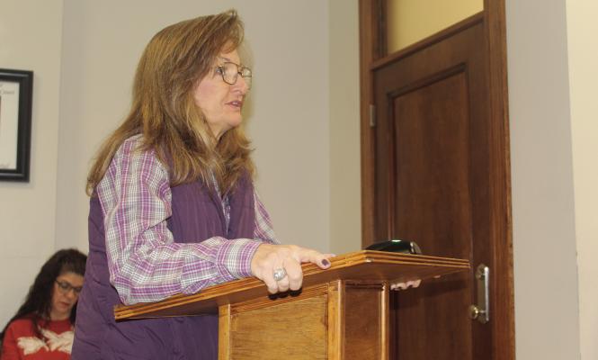 Van Zandt County Criminal District Attorney Tonda Curry presented a resolution to the VZC Commissioners Court Dec. 4 during its regular meeting calling for her to send a letter requesting a copy of all plans for the proposed Amador Battery Storage Facility within 10 days after the letter was received. The resolution was unanimously approved by the commissioners’ court. Photo by David Barber