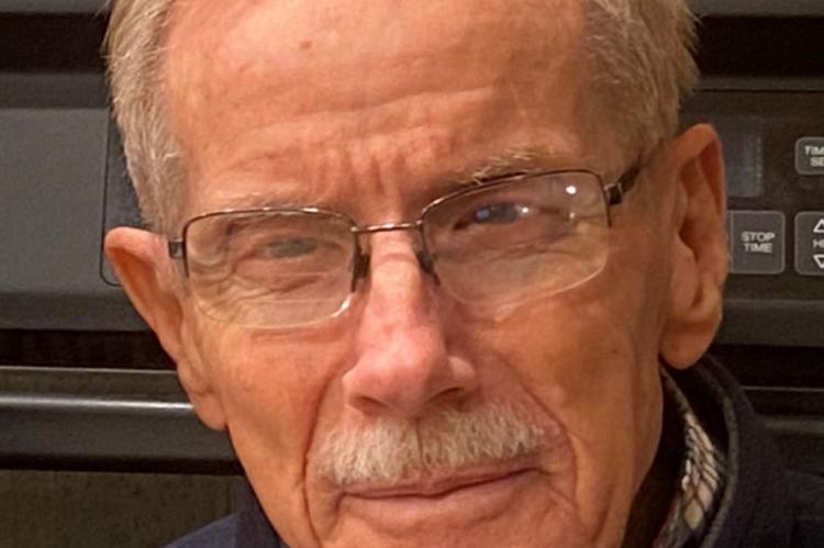 Delbert Wayne Whitton