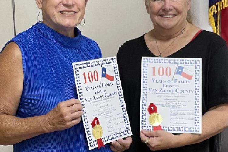Left, Dennis Rowan gets First Families of Van Zandt certificate from Carrie Woolverton, President of VZ Genealogical Society. Right, Imogene Kirkpatrick, Second Vice President of the VZ Genealogical Society, receives a 100 Year certificate. Courtesy photos