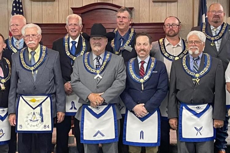 Castillian Lodge installs officers